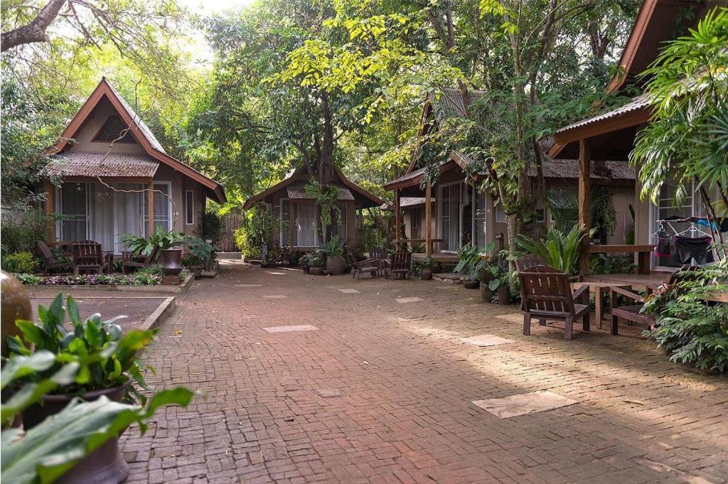 Veranda Lodge Hua Hin Bagian luar foto